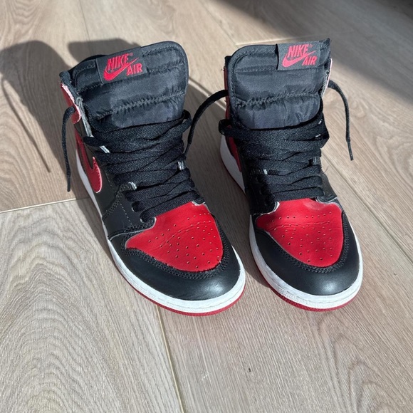 Jordan Shoes - Jordan woman Black and Red High-Top Sneaker